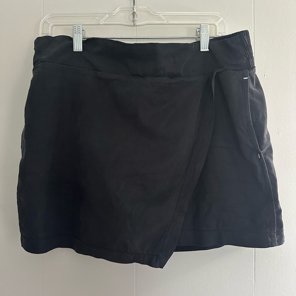 Athleta Skort - Picture 2 of 6